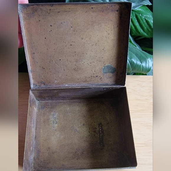 Vintage Landscape Art TinTrinket Box - Picture 2 of 6